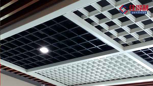 到底鋁格柵和鋁方通有什么區別？