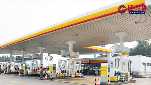 加油站頂棚用的鋁條扣板C型防風條扣的特點